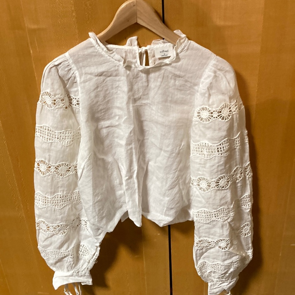Aritzia white crochet sleeve blouse